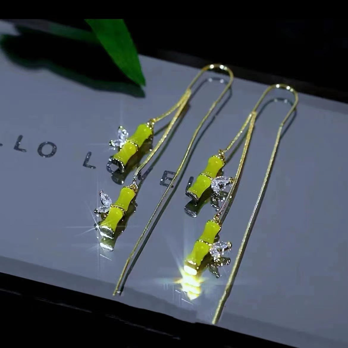 Women's Green Bamboo Joint Design Sense Light Luxury Ear Line