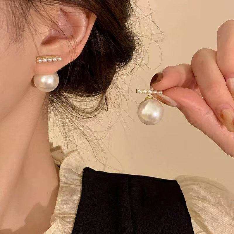 High-grade Retro Baroque Good-looking Pearl Niche Winter Earrings