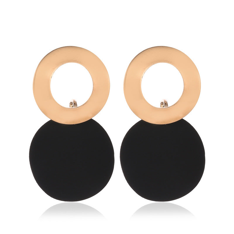 High-grade Sense Personality Hollow Out Three-dimensional Round Piece Earrings