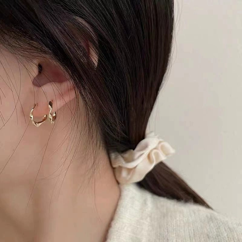 Twisted Circle Clip Female Niche Design Small Earrings