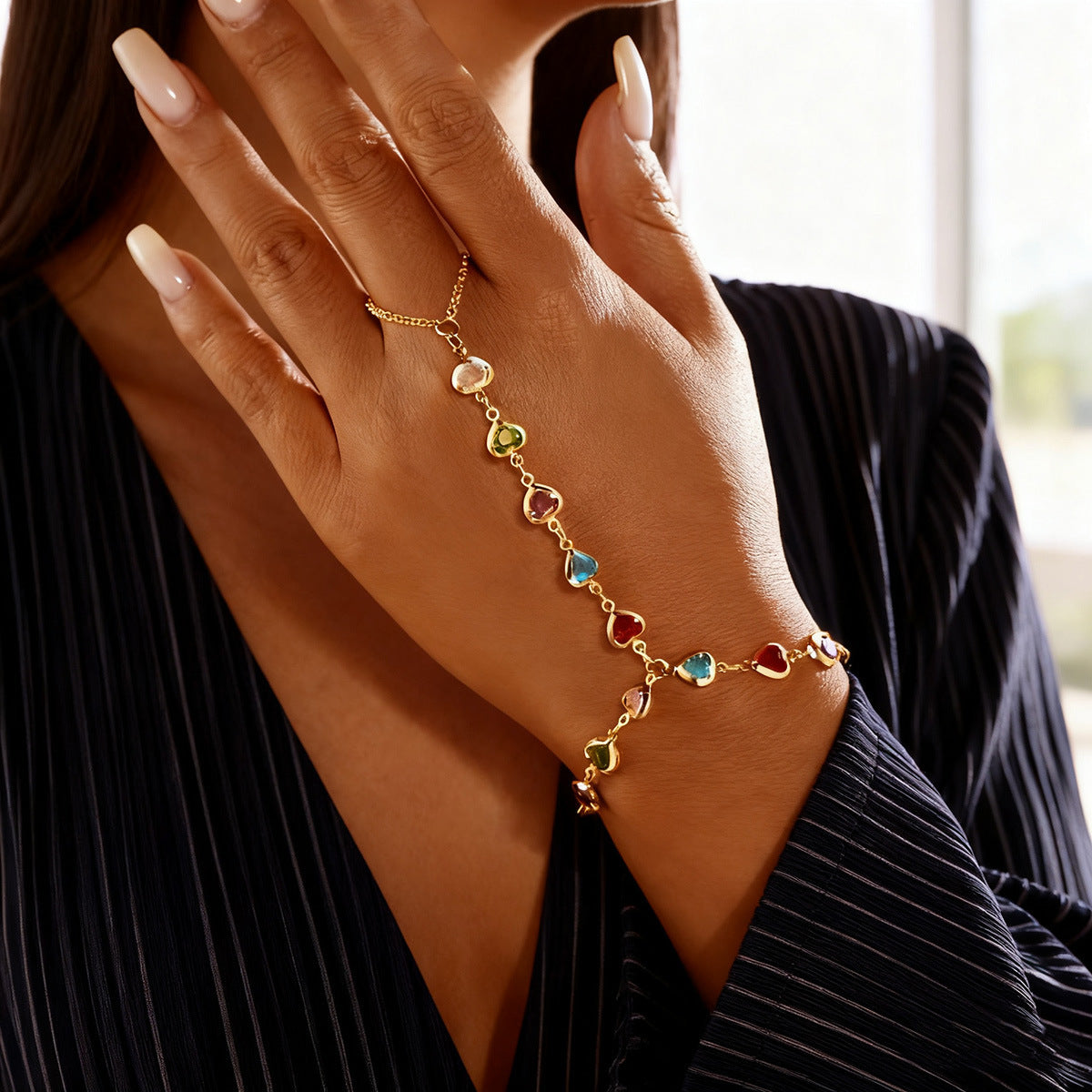 Fashion Lady Gold Finger Chain Butterfly Bracelet