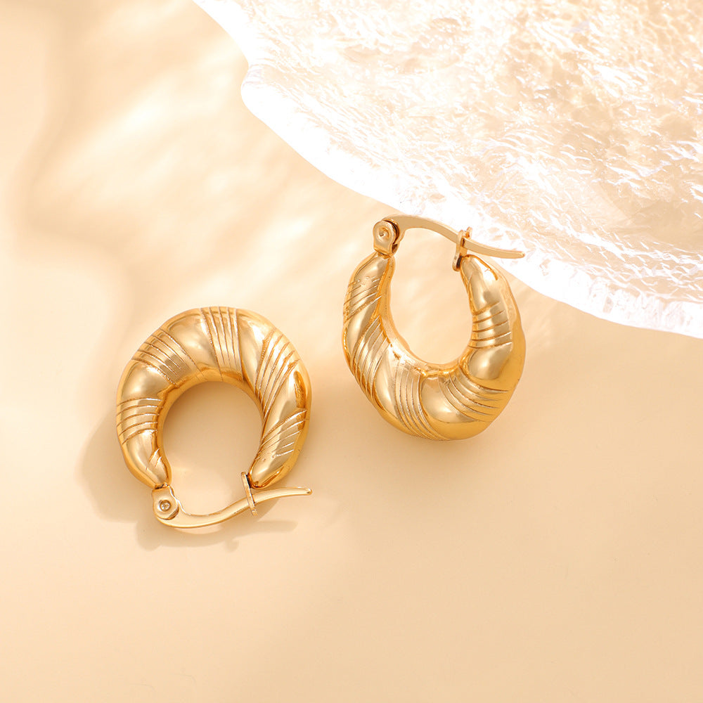 Women's Shaped Tube Style Light Luxury Fashion Simple Luxurious Earrings
