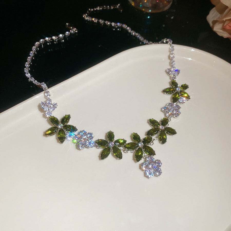 Style Zircon Irregular Flower Light Luxury High-grade Clavicle Chain Fashion Necklaces