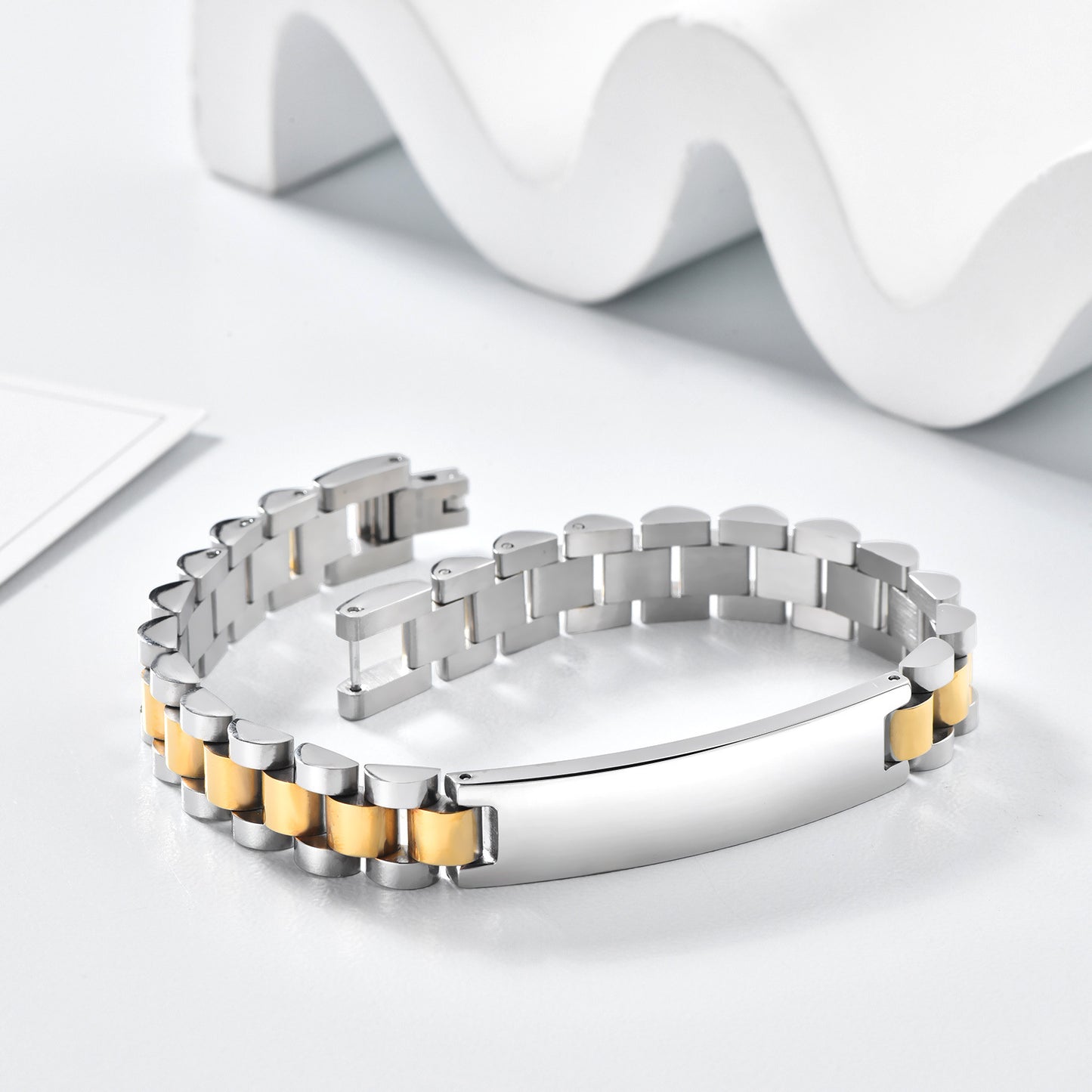 Stainless Steel Curved Titanium Couple Does Not Fade Female Bracelet