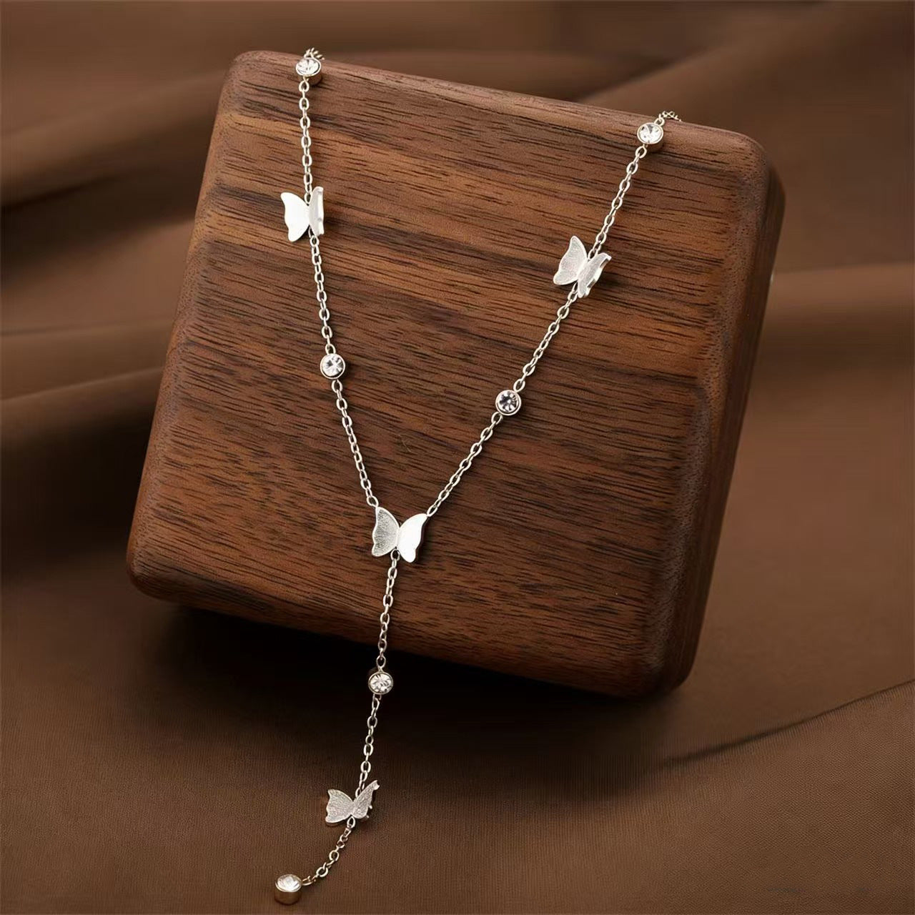 Titanium Steel Female Niche Simple Temperament Clavicle Pendants