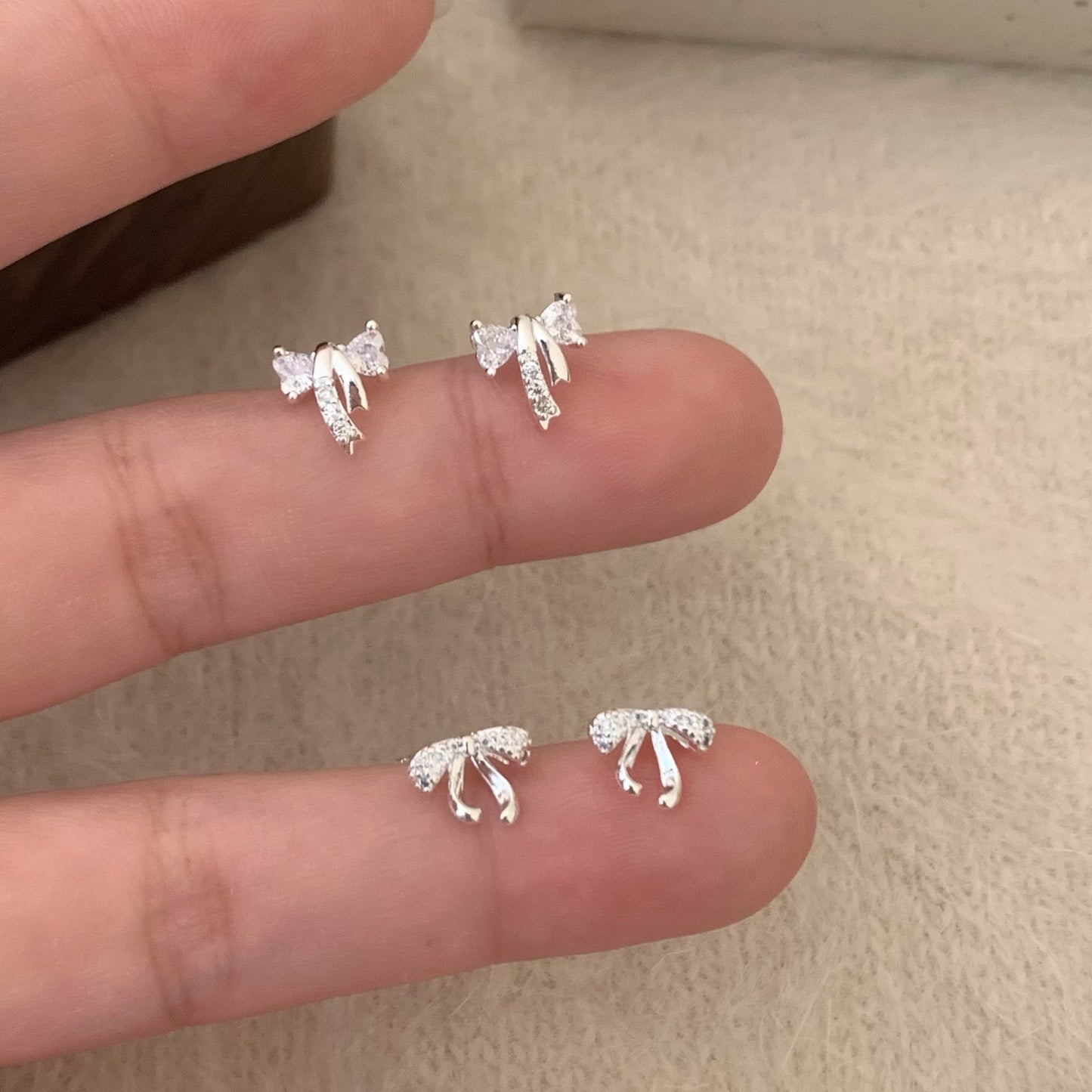 Fashion Ribbon Zircon Bow Light Luxury Versatile Delicate Design Sense Stud Earrings