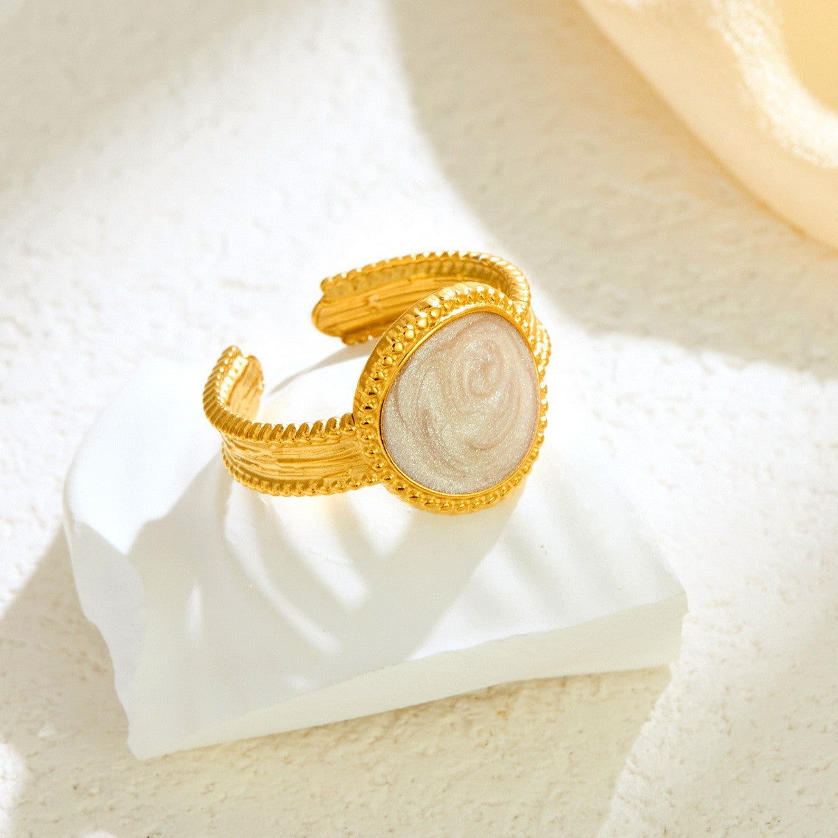 Stainless Steel Irregular Line Love Heart-shaped High-grade Ring