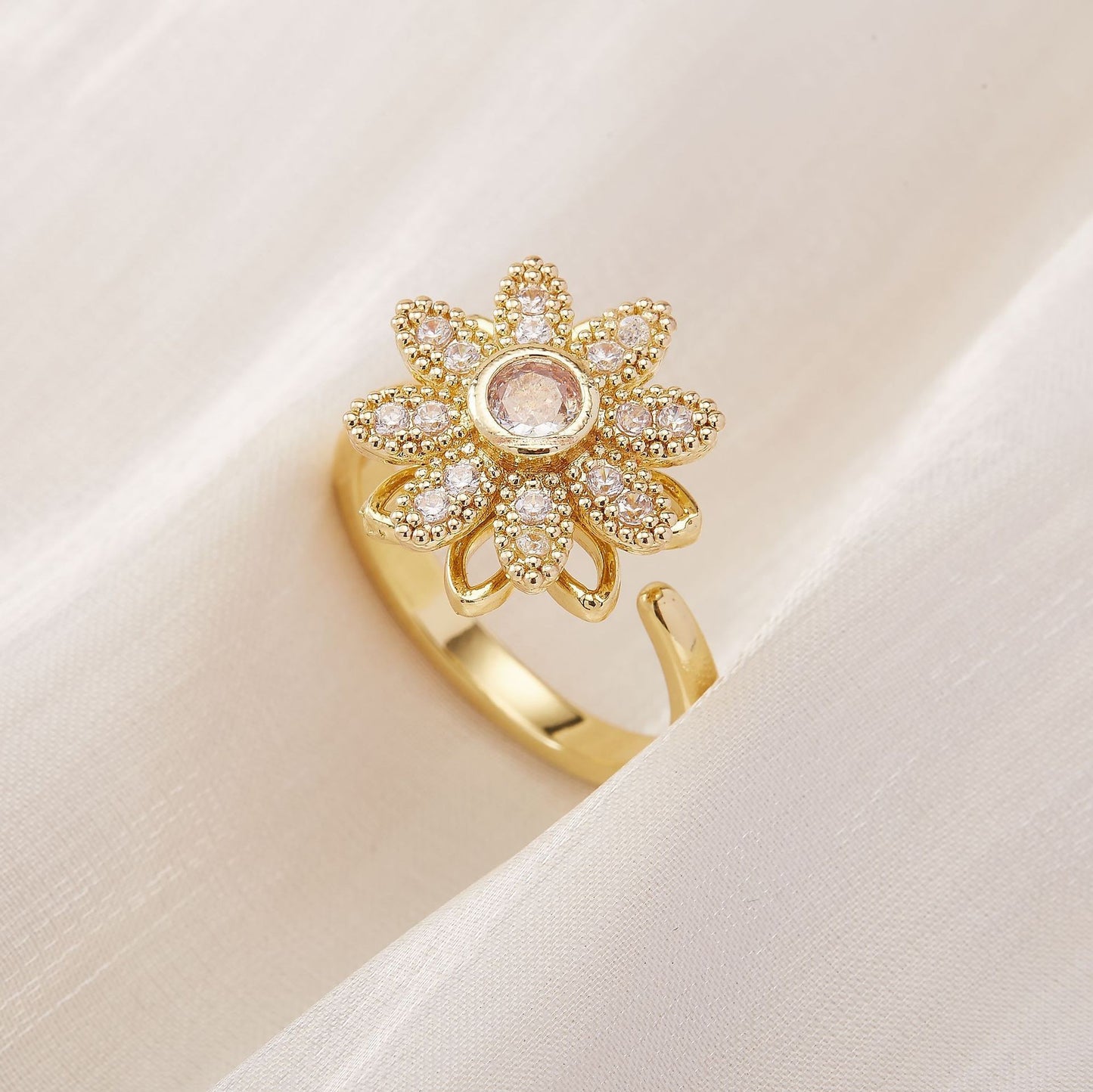 Valentine's Day Gift Flower Zircon Rotatable Ring