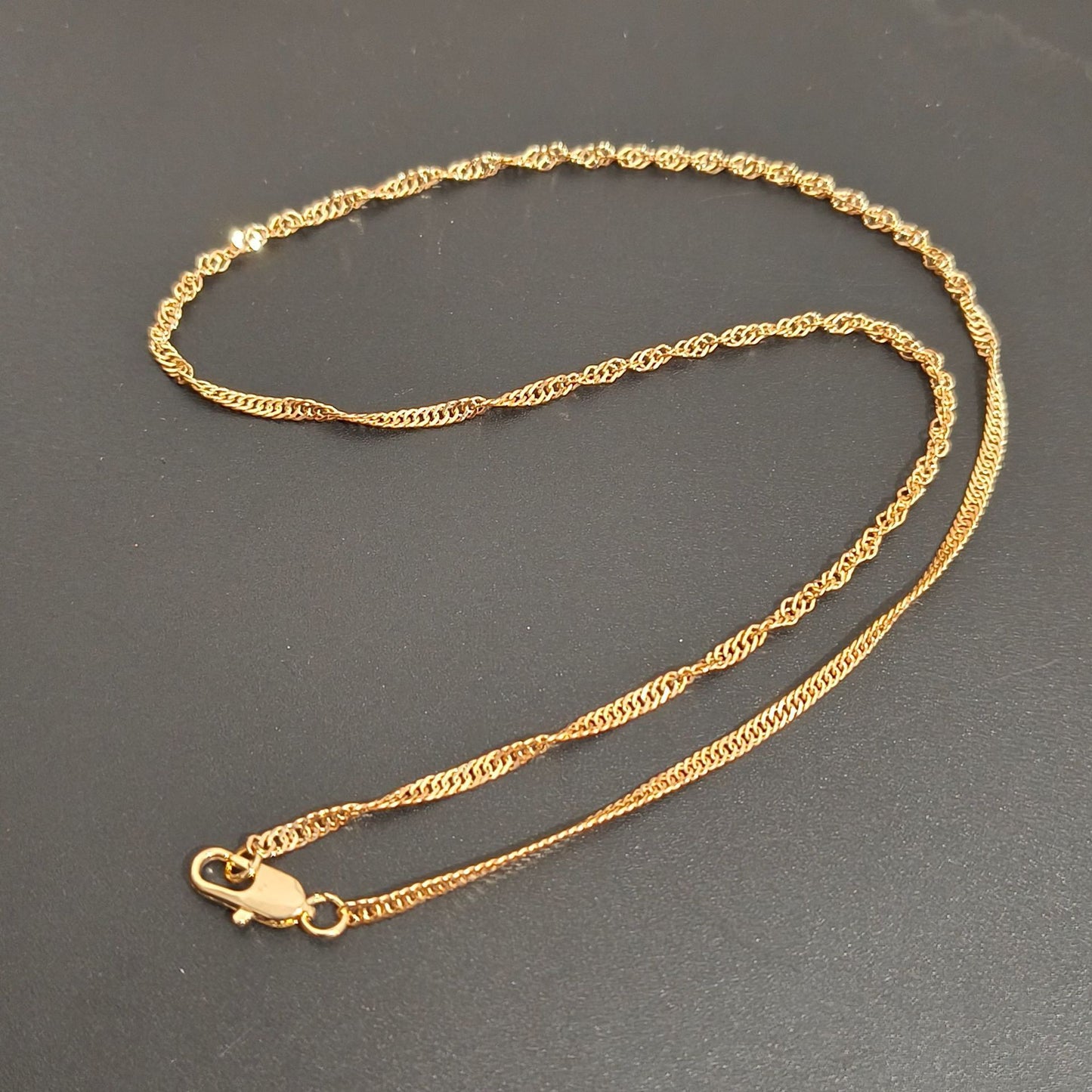 Women's High-grade Water Wave Chain Clavicle Fashion Simple Metal Choker Necklaces