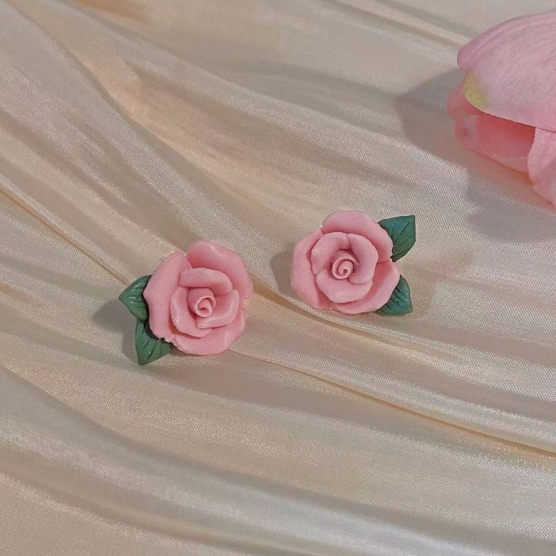 Women's Luxury Fashion Sweet Flower Temperament Wild Delicate Earrings