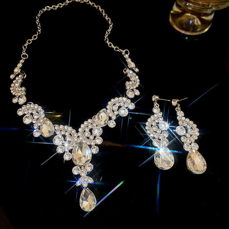 Elegant Drop Round Light Luxury Minority Necklaces
