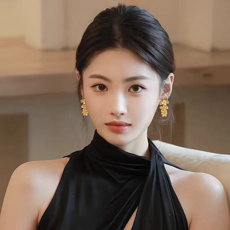 Women's Light Luxury High-grade High-key Eardrop Tassel Niche Earrings