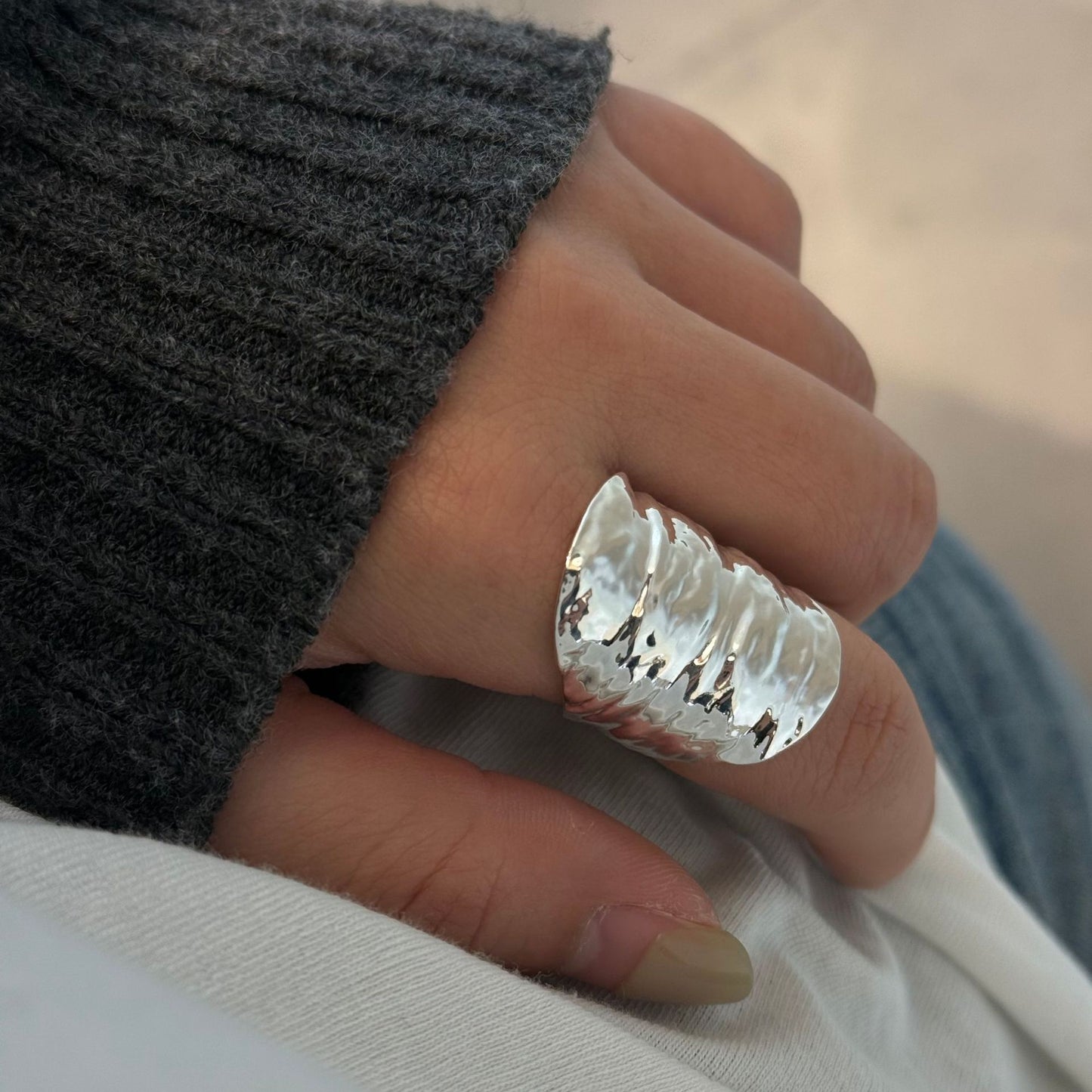 Sier Plating Texture Irregular Wide Surface Fashion Personalized Crystal Index Ring
