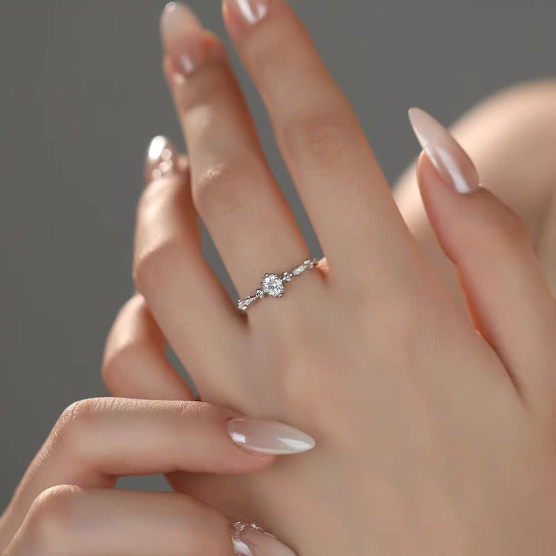 Sparking Zirconium Fine Circle Index Finger Birthday Gift For Girlfriend Rings