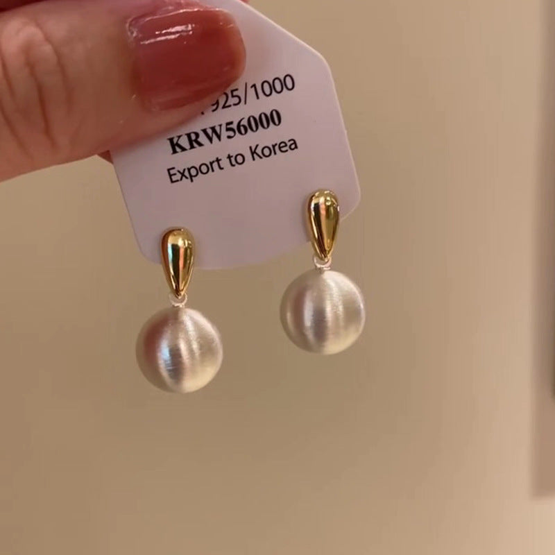 Women's Retro Affordable Luxury High-grade Ear Atmosphere Round Niche Earrings