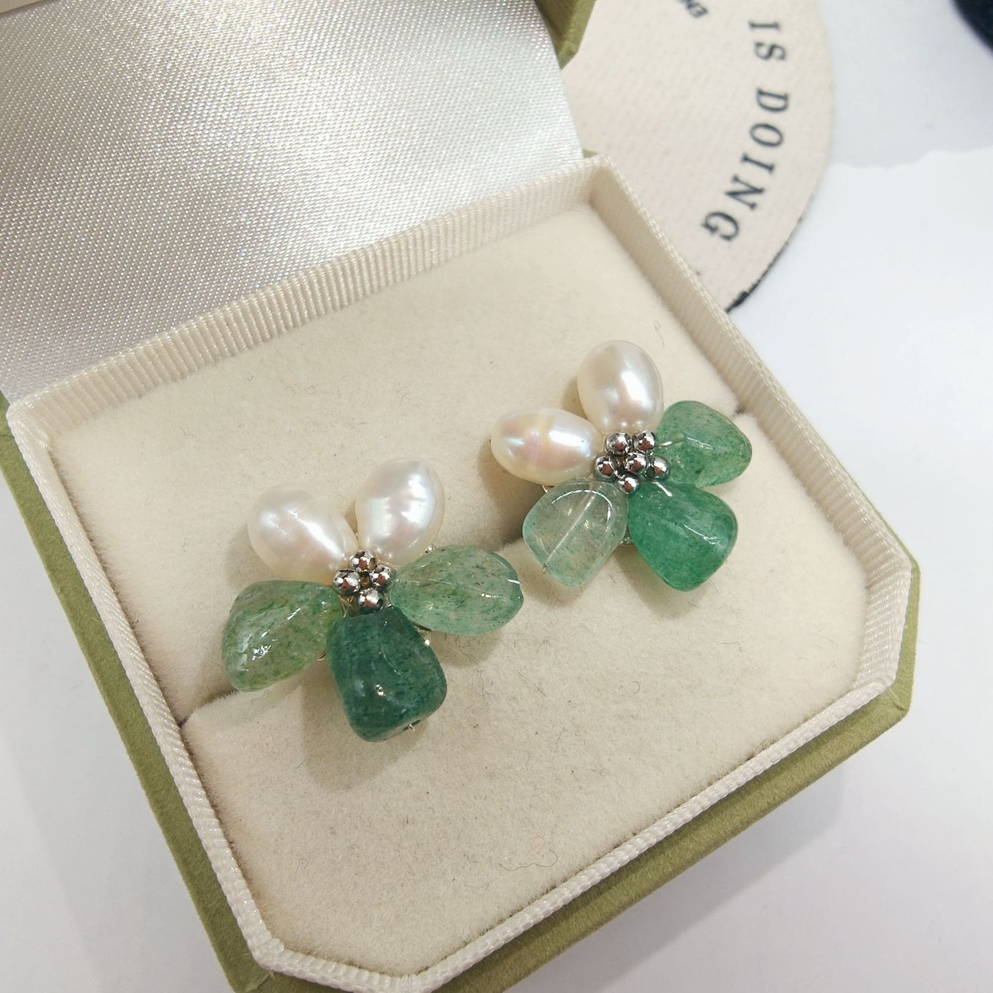 Baroque Pearl Five Petal Flower Retro Style Elegant Earrings