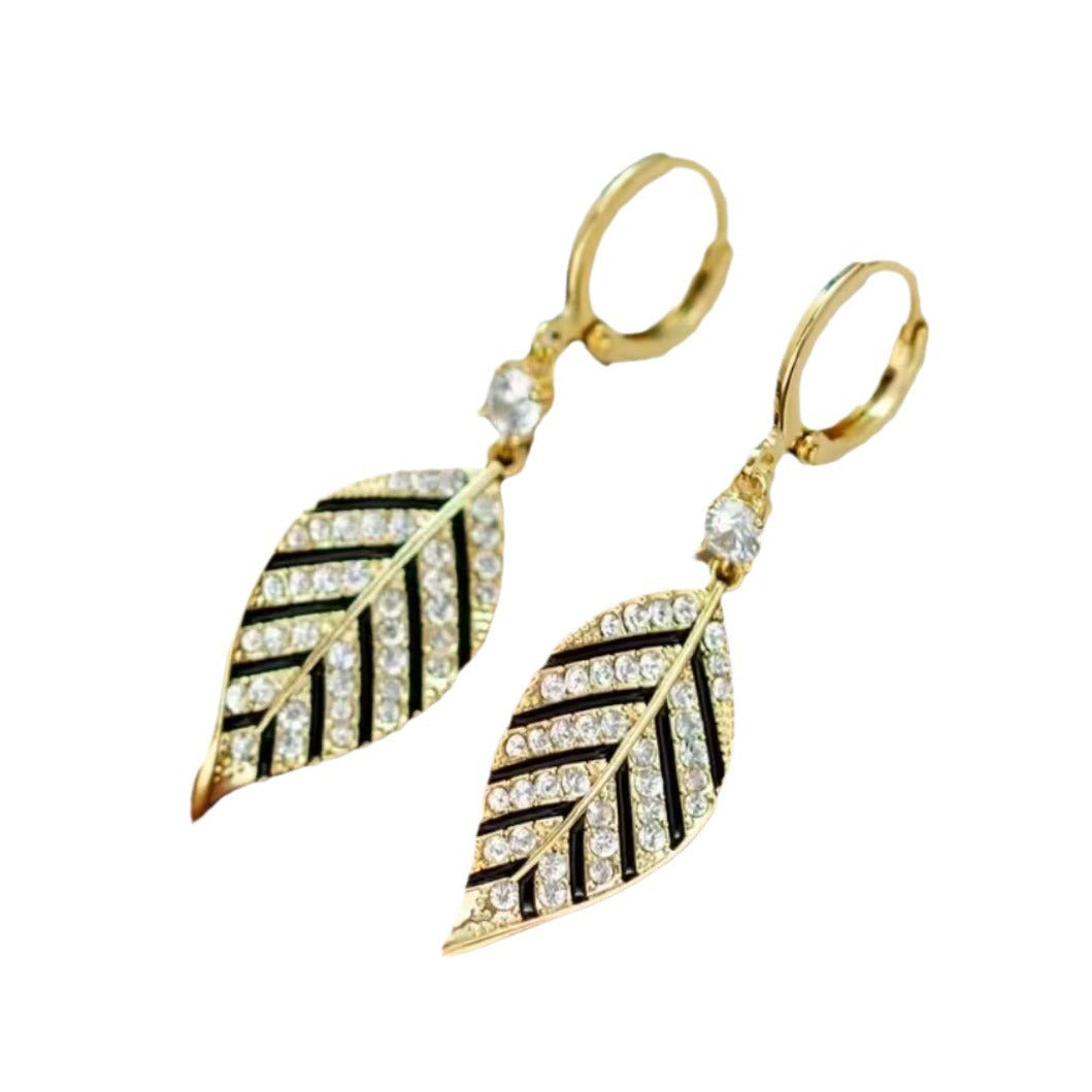 Full Diamond Leaf Trendy Clip Fashionable Ear Buckle