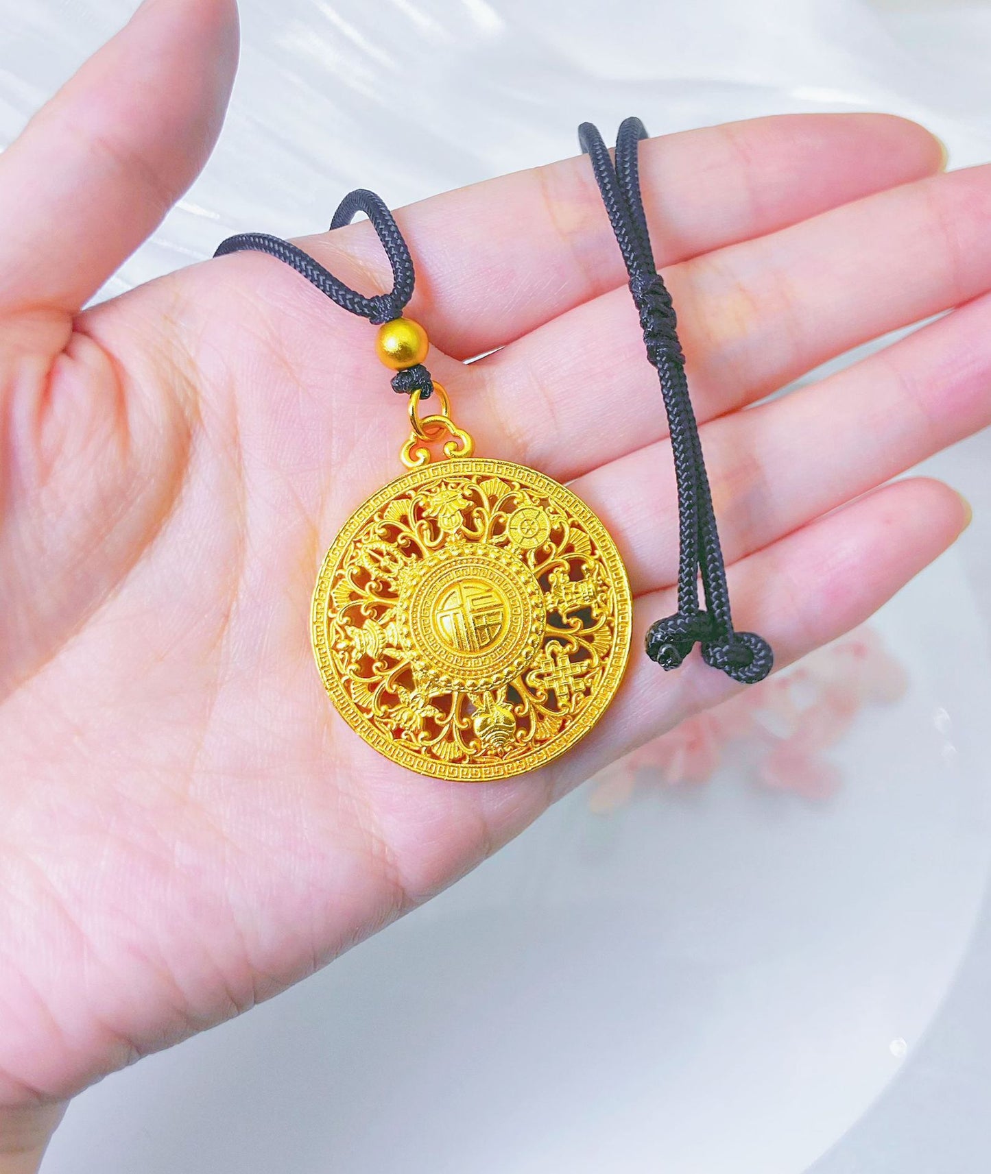 Women's Gold Shop Fu Character Eight Treasures Compass Single Hollow Pendants