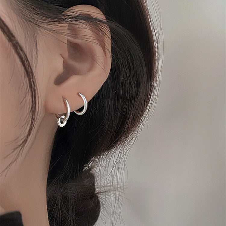 Women's Clip Small Circle Fashionable High-grade Simple Cold Style Ear Buckle
