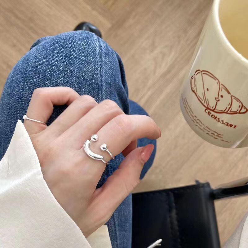 Women's Metal Advanced Index Finger Fashion Personalized Rings