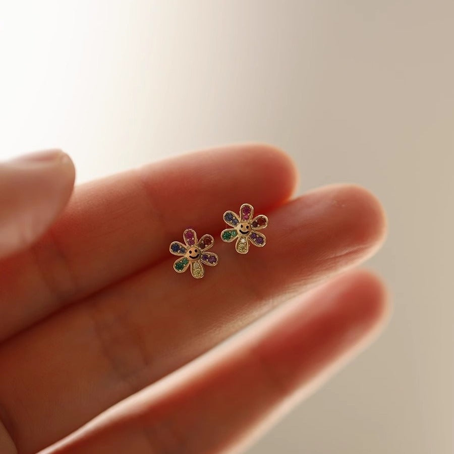 Women's Sterling Sier Gold-plated Smile Flower Cute Good Mood Stud Earrings