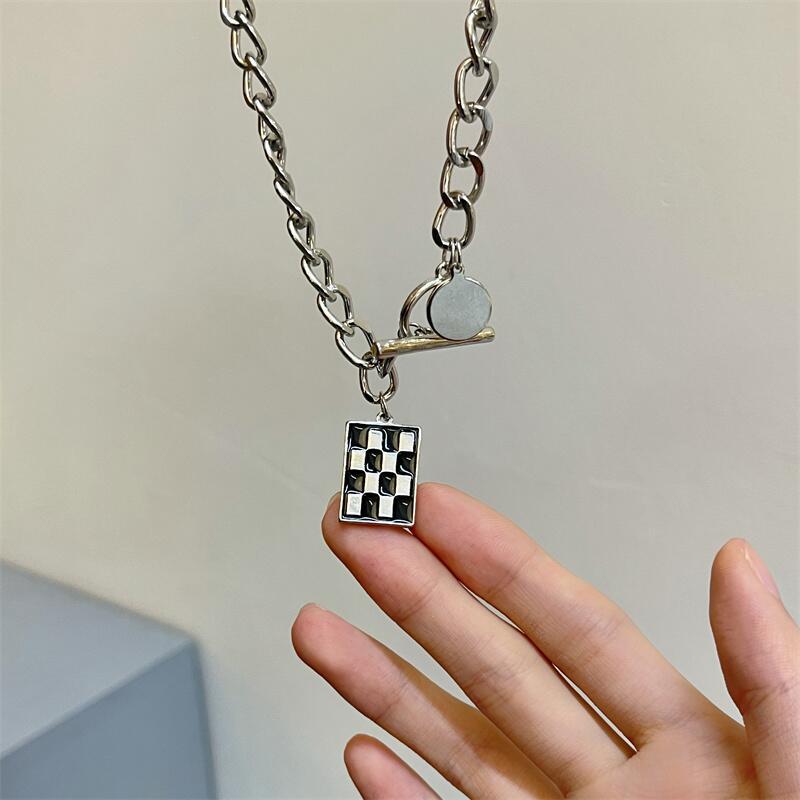 Women's Trendy Light Luxury Minority High-grade Clavicle Chain Hip Necklace