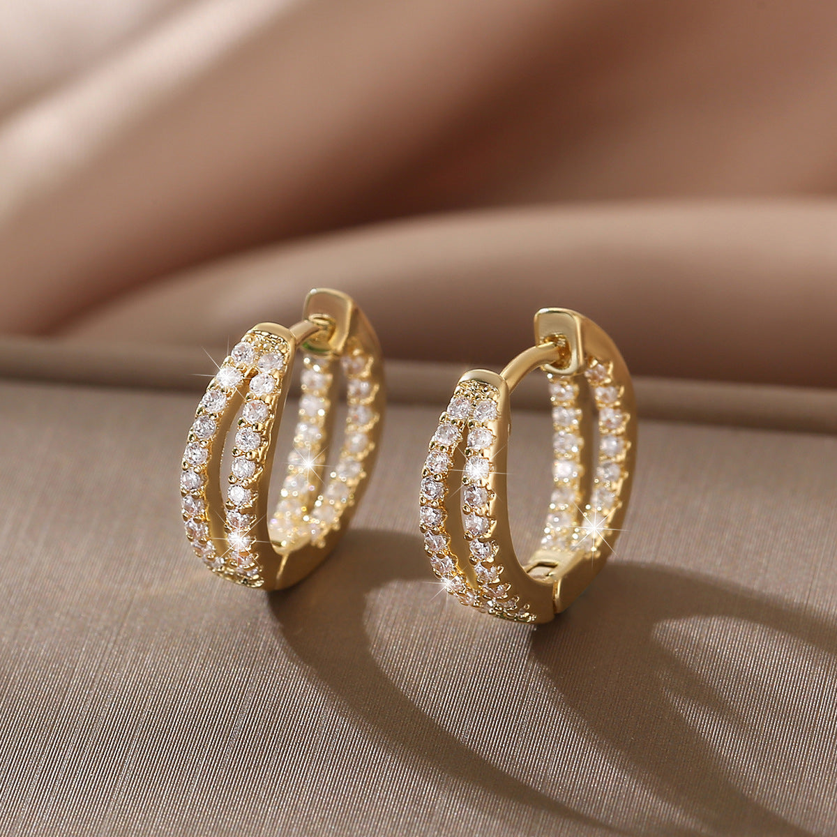 Personalized Cold Style Female Light Luxury Ear Buckle
