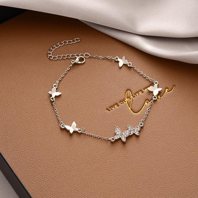 Women's Korean Pearl Simple Design Light Luxury Bracelets