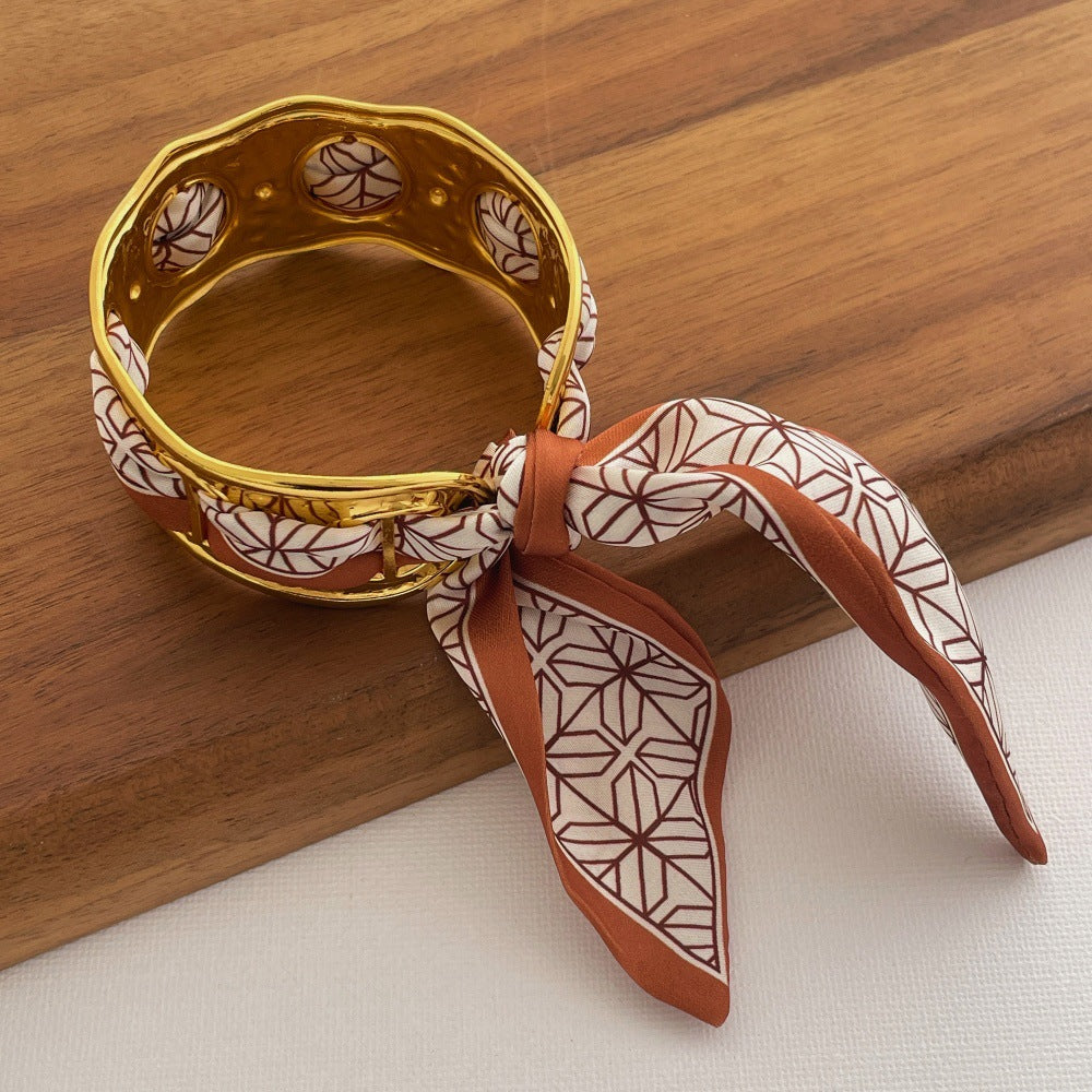Women's High Sense Silk Scarf Wide Open-ended Design Vacation Bracelet