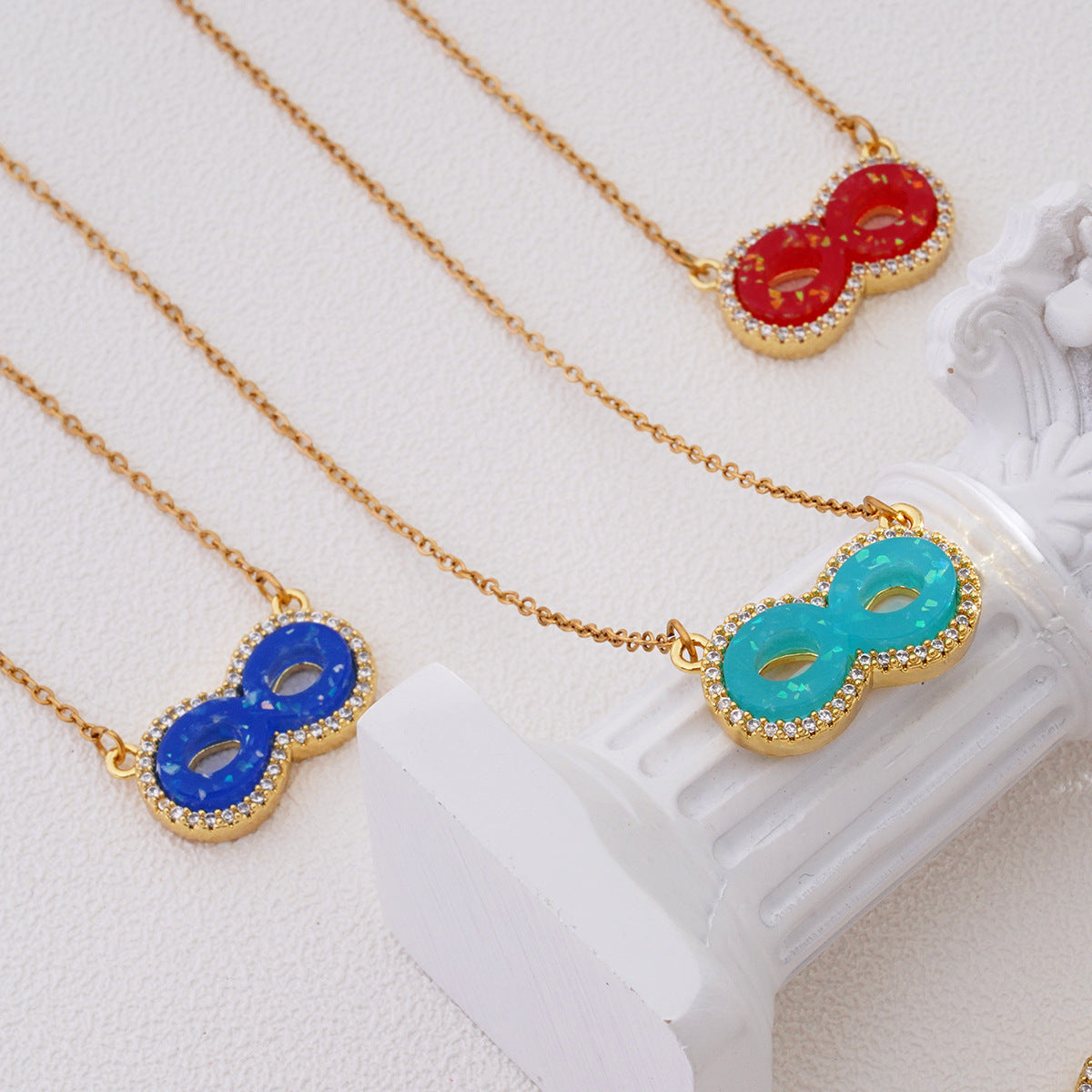 Women's Fashion Personality Inlaid Zircon Color Graceful Necklaces