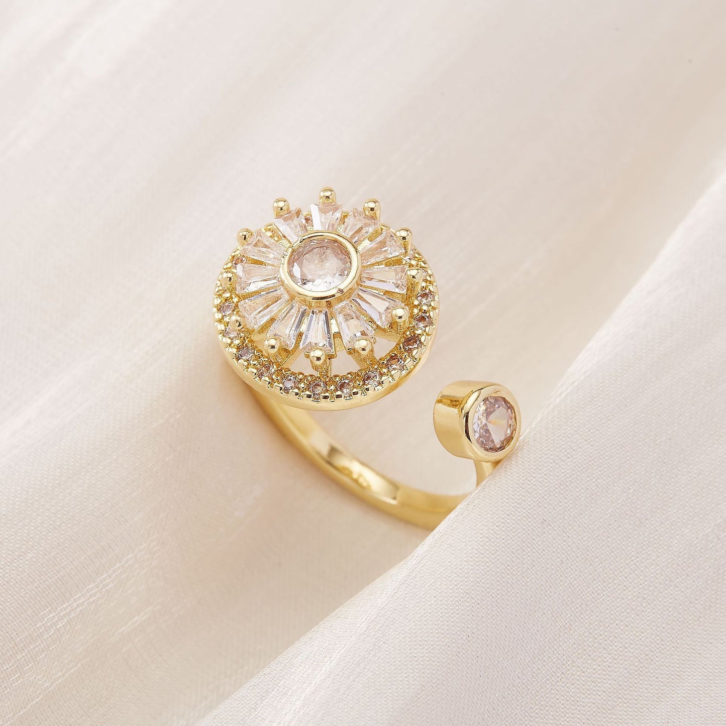 Valentine's Day Gift Flower Zircon Rotatable Ring
