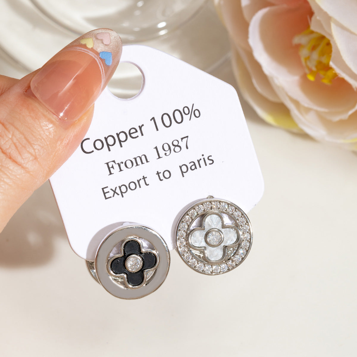 Exquisite Sweet Cutout Fritillary Plate Clover Flower Niche Earrings