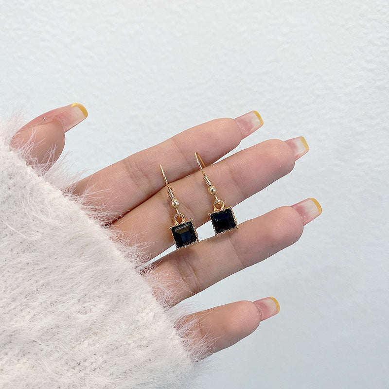 Women's Light Luxury Summer Fashion Stall Night Earrings
