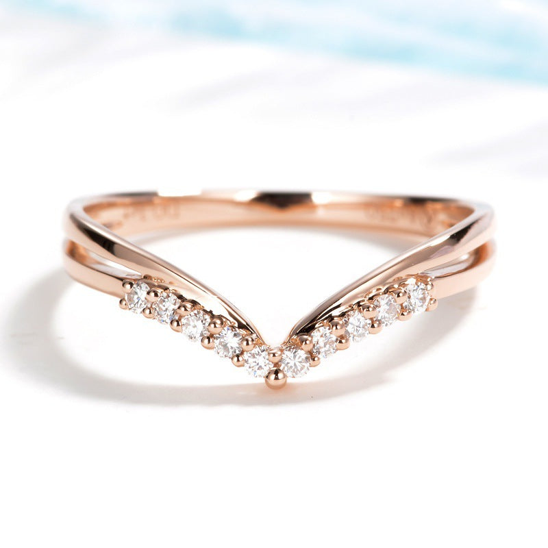Rose Gold V-shaped Copper Inlaid Zircon Crystal Ladies Fashion Gang Ring