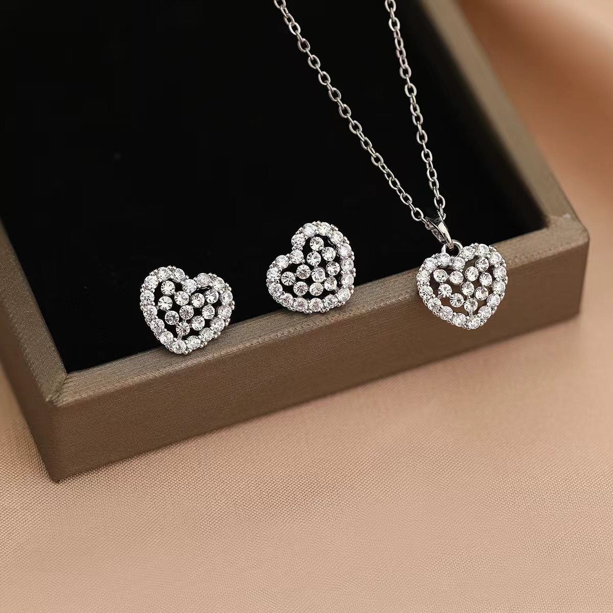 Glamorous Comfortable Two-piece Affordable Luxury Fashion Jewelry Set