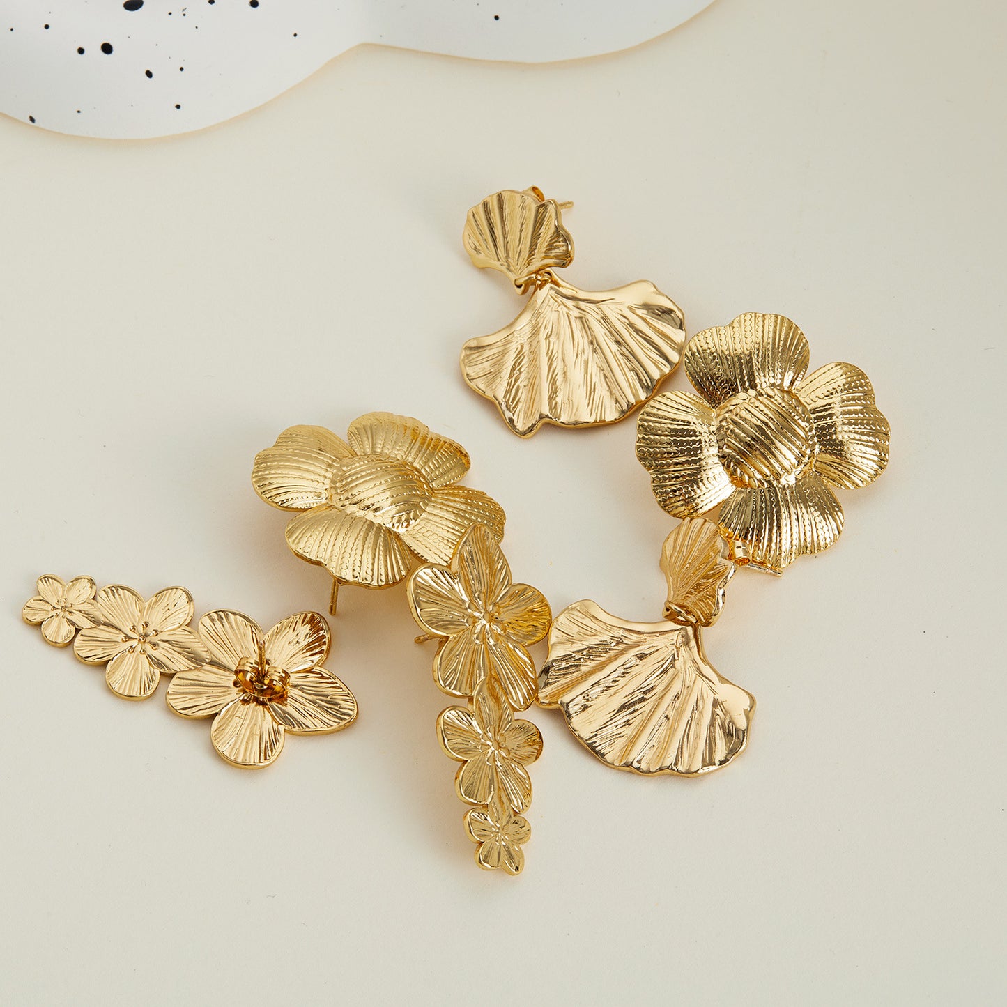 Women's Titanium Steel Gold-plated Ginkgo Leaf Fashionable Earrings