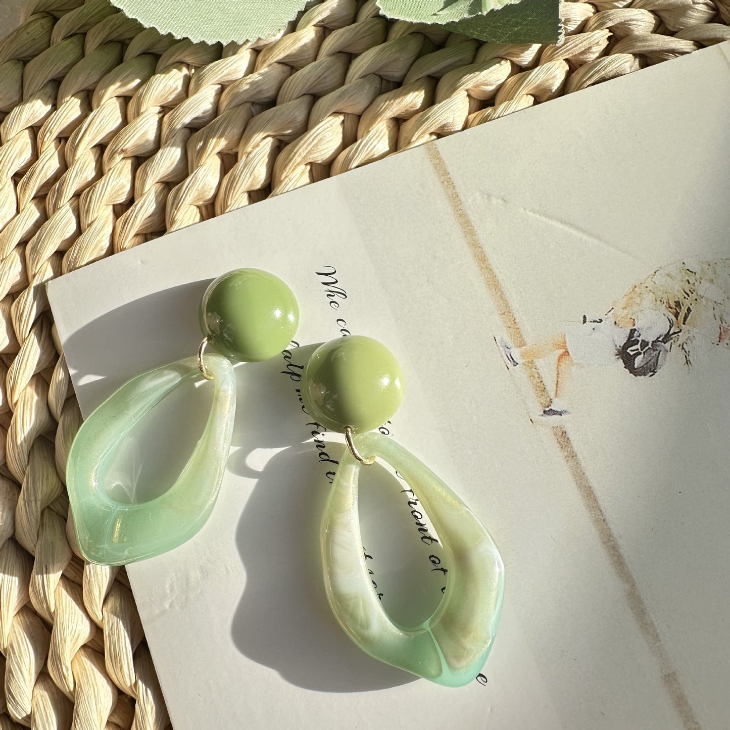 Women's Minority Design Fresh Green Texture Water Drop Temperament Wild Simple Earrings