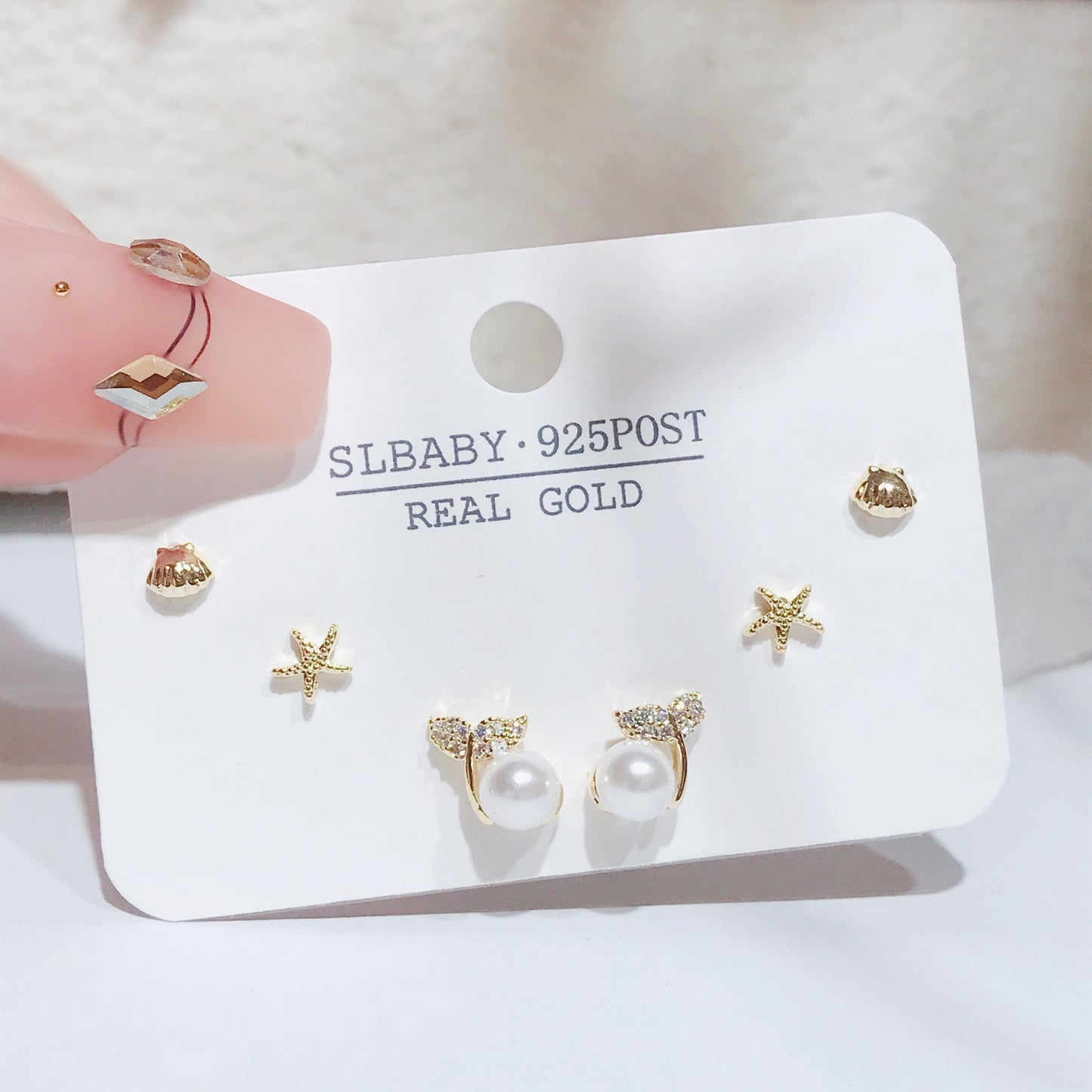Women's High-grade Pearl Bow Elegant Special Interest Earrings