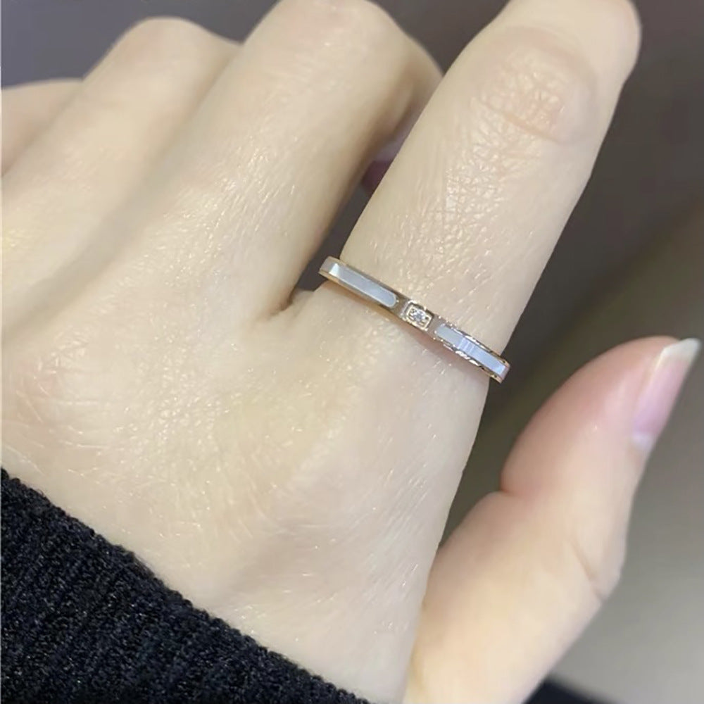 Lady White Shell Fine Circle Elegant Twin Rings