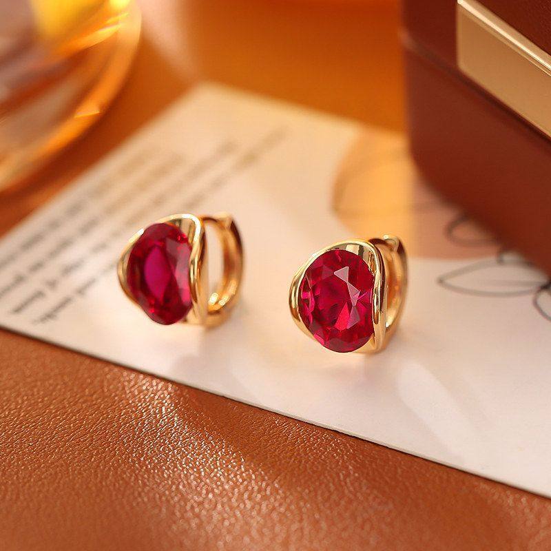 Fashion Simple Elegant Copper Plated Gold Ear Buckle