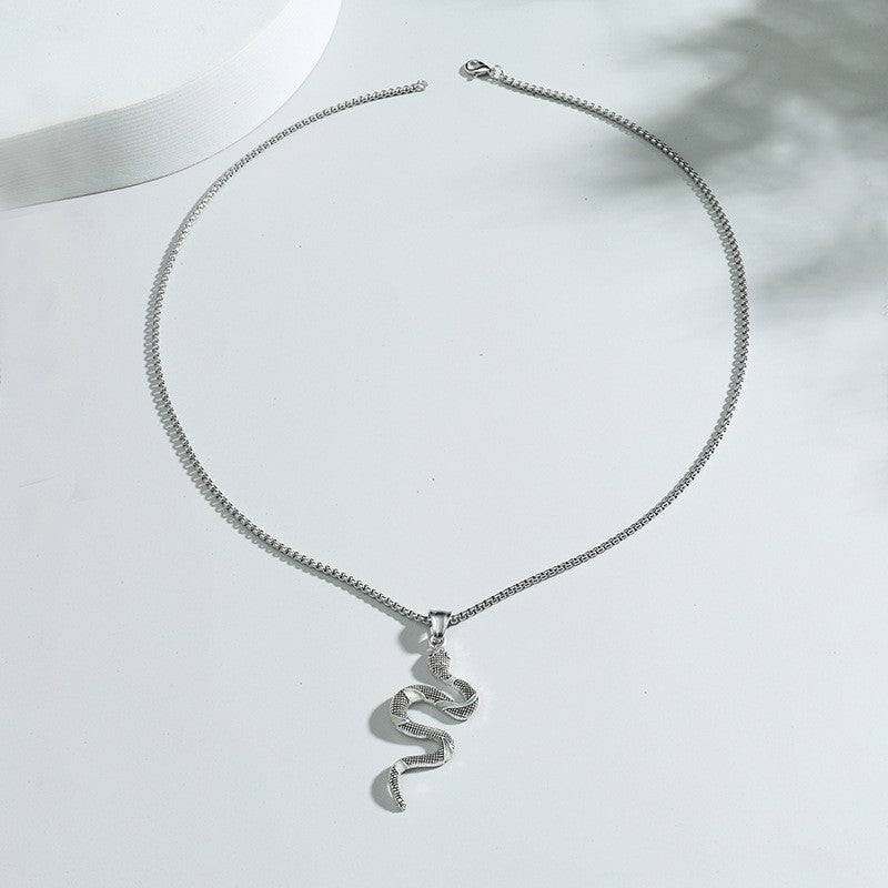 Personalized Fashion Snake Hip Hop Luminous Retro Pendants