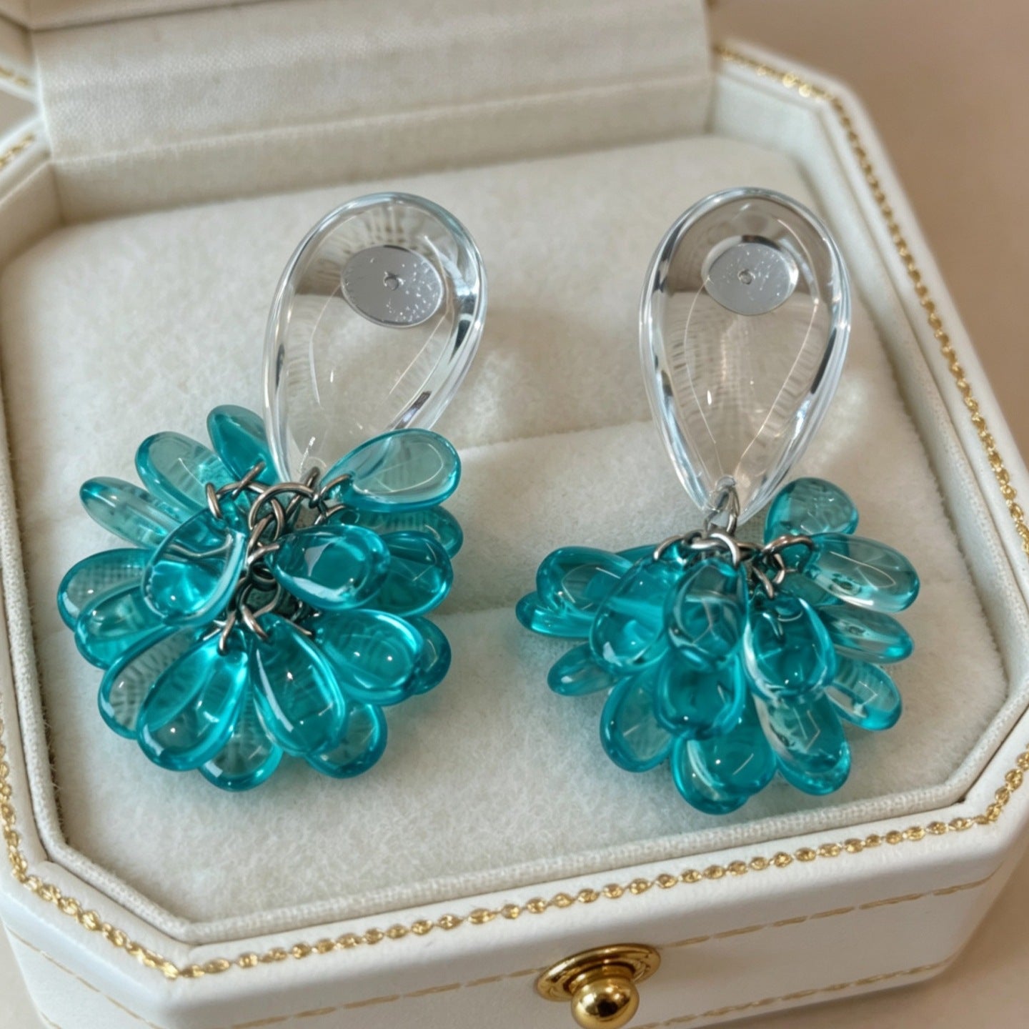 Middle Ancient Niche Retro Design Bow High Sense Earrings
