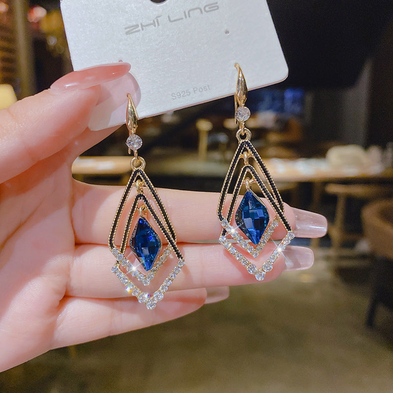 Geometric Crystal Female Temperament Long Live Broadcast Earrings
