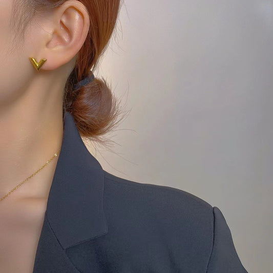Female Light Luxury Titanium Steel Glossy Necklaces