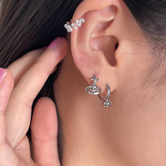 Women's Ear Clip Retro Three-dimensional Metal Universe Star Minimalist Basic Stud Earrings
