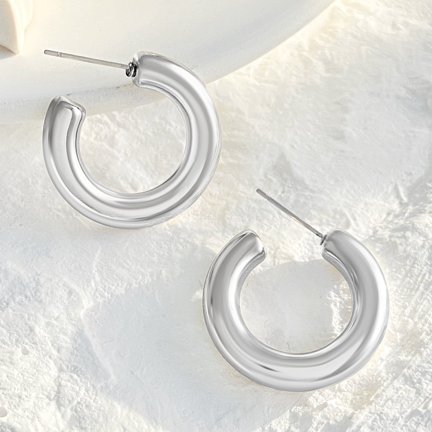 Alloy Retro Water Drop Ear Punk Simple Niche Glossy Teardrop Earrings