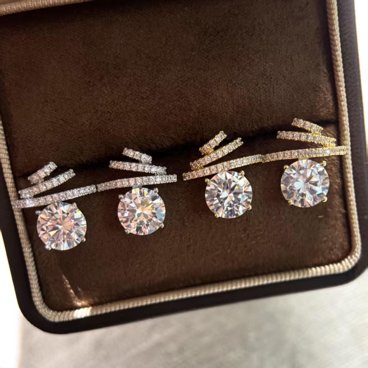 Women's Sier Big Diamond For Light Luxury Temperament Fashionable High-grade Exquisite Earrings