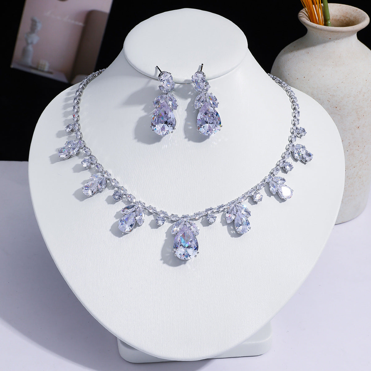 Fashion Trend Zircon Green Butterfly Tassel Necklace