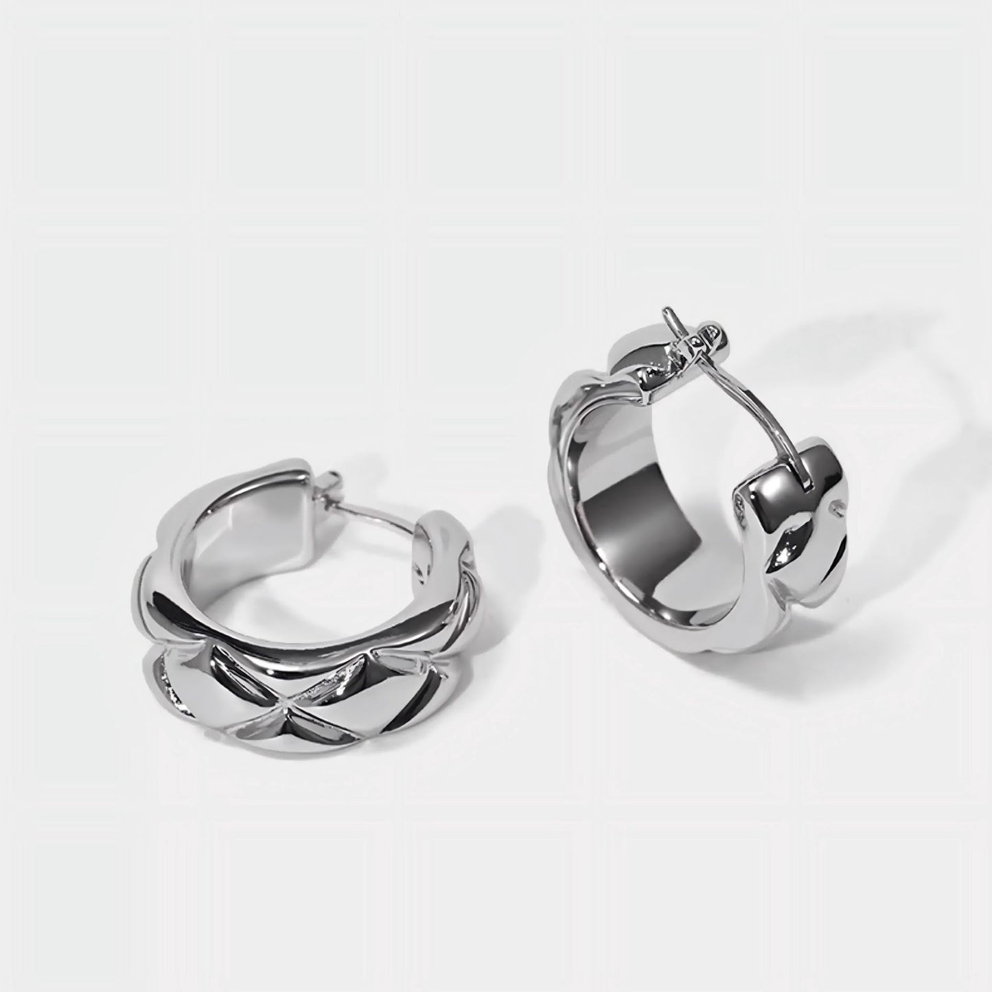 Simple Metal Gold Sier Color Light Luxury Minority Ear Buckle
