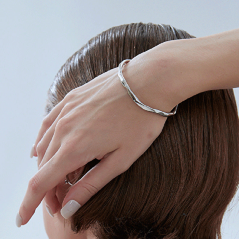 Gold-plated Metallic Simple Irregular Wave Texture Personality Titanium Bracelet